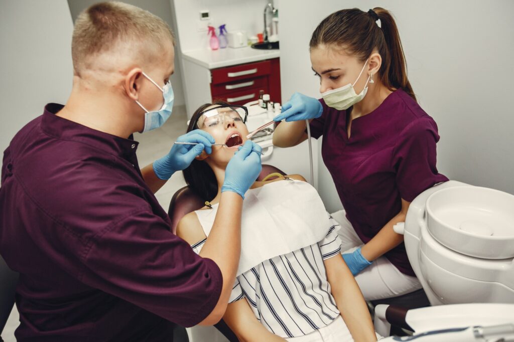beautiful girl dentist 1157 18585